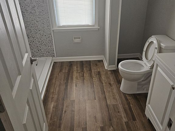 4th image of 1101 Wildwood Ave