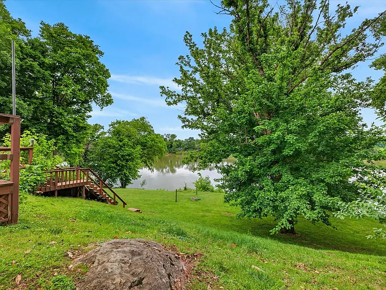 921 Kingsbury Dr #C — Photo 26