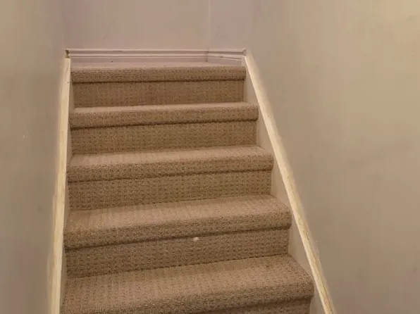 21 Fernbank Pl, Whitby, ON L1R 1S9