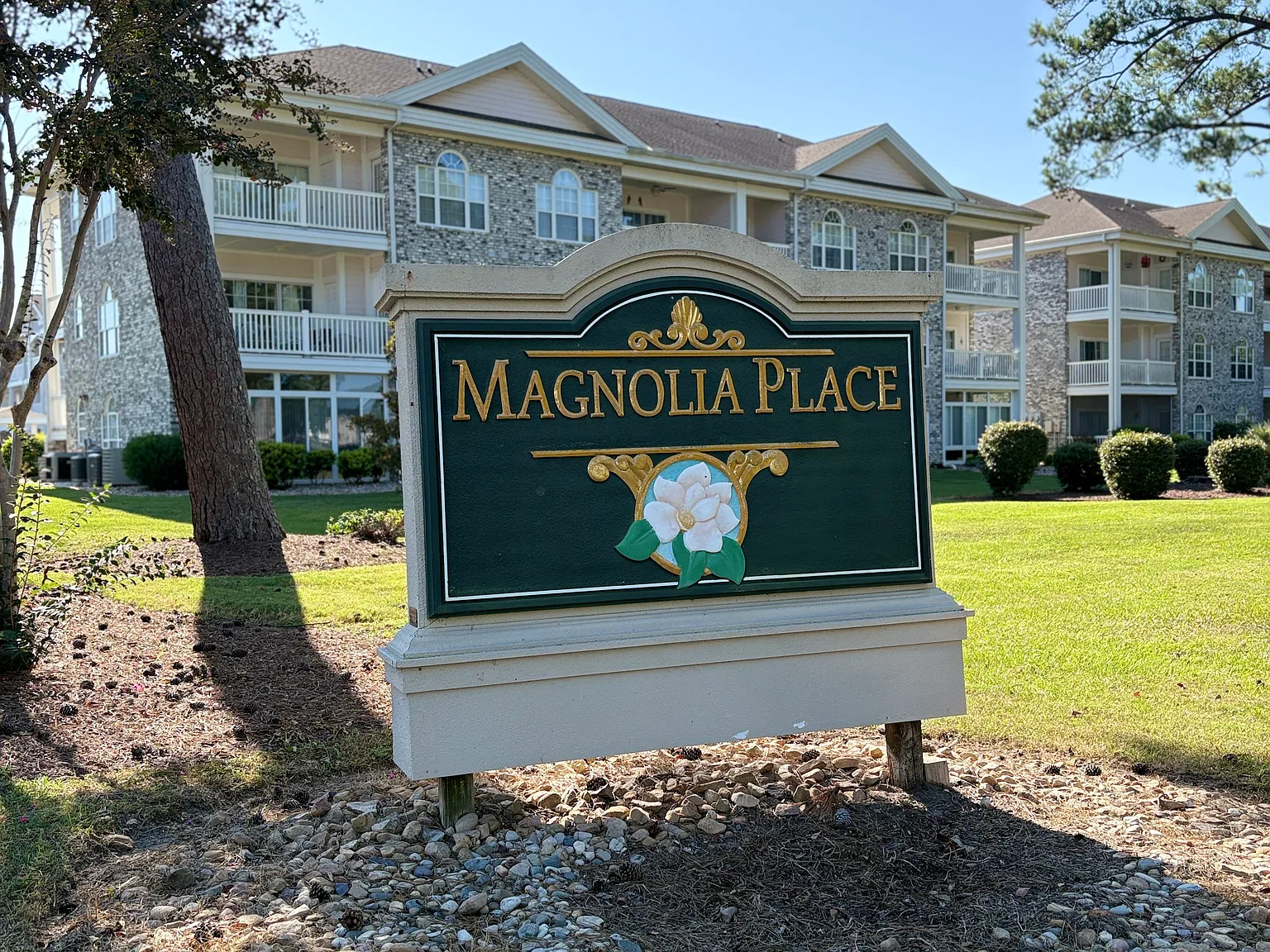 2 bed, 951 sqft, $1,800 — Photo 2
