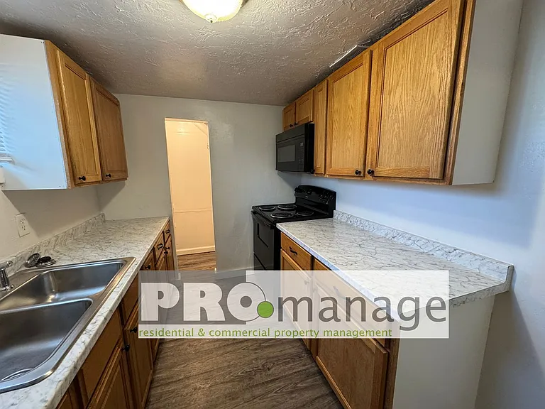 690 I St. — Photo 2