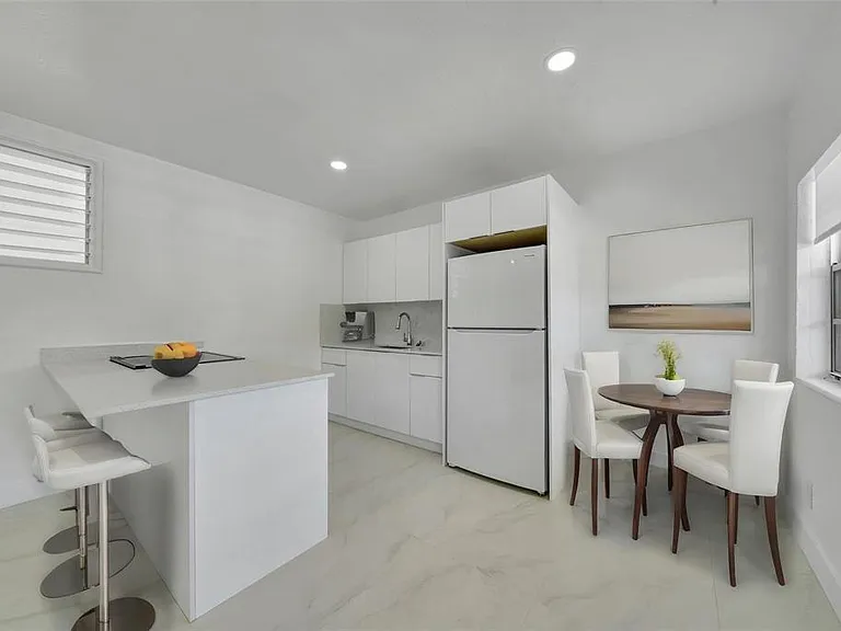 323 Elm St #7 — Photo 3