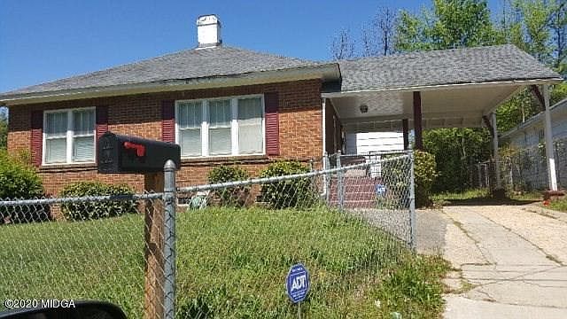 1st image of 663 Cliffview Dr