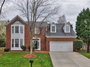 8818 McCartney Way, Charlotte, NC 28216