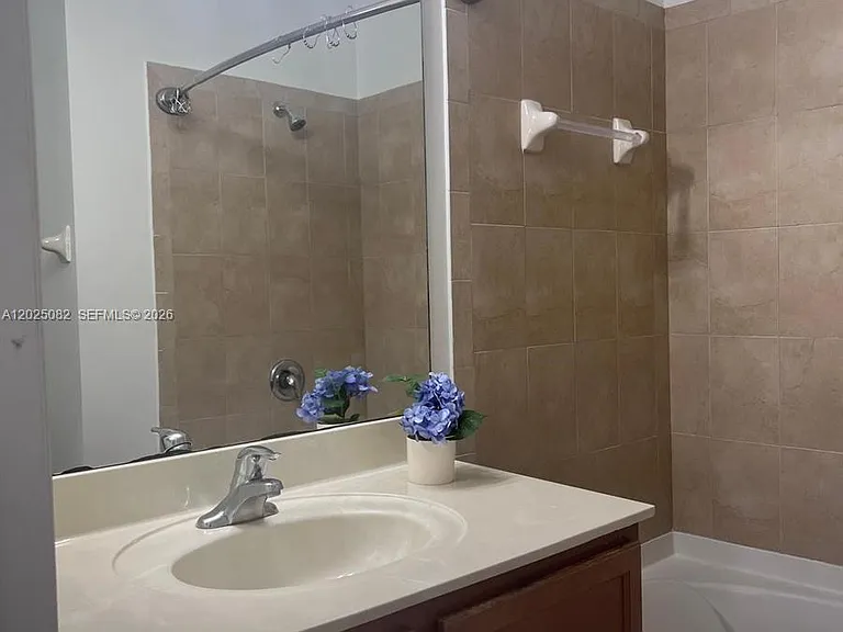 11601 NW 89th St #222 — Photo 20