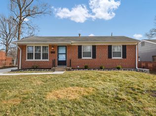 54 Armat Ct, Saint Louis, MO 63131