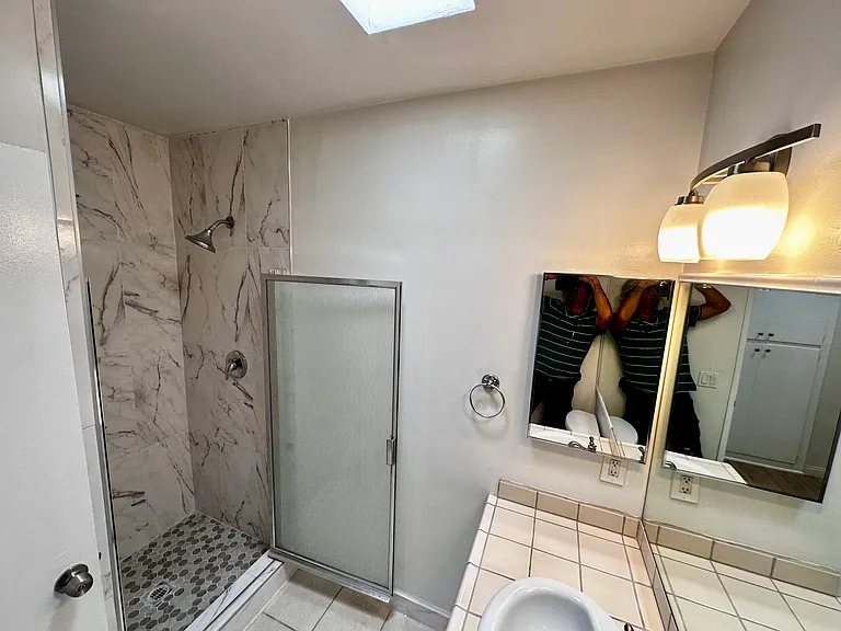 4130 Duquesne Ave #4 — Photo 11