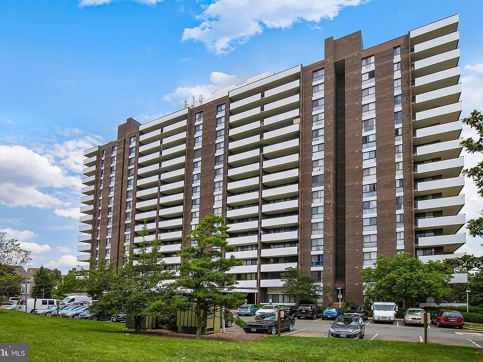 1st image of 250 S Reynolds St APT 1504