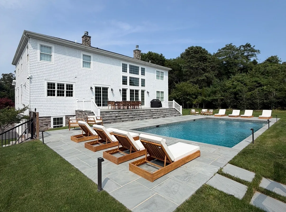 Elevated Hamptons Living In Shinnecock — Photo 1