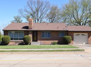 1995 Springfield Center Rd, Akron, OH 44312