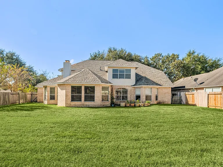 14910 Lake Woodbridge Ct — Photo 45