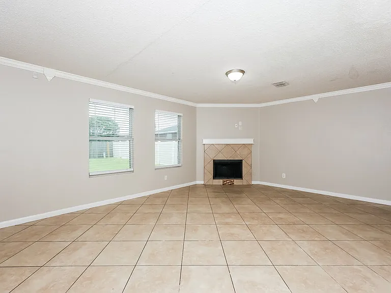 3115 Teodoro Dr — Photo 4