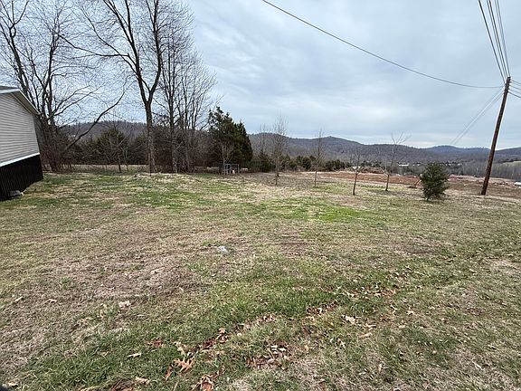 3rd image of 1037 Doc Adams Rd