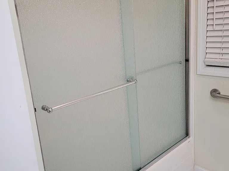 17 Seabreeze Ave #1 — Photo 9