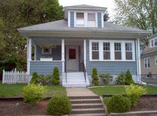 95 Paine Ave, Cranston, RI 02910