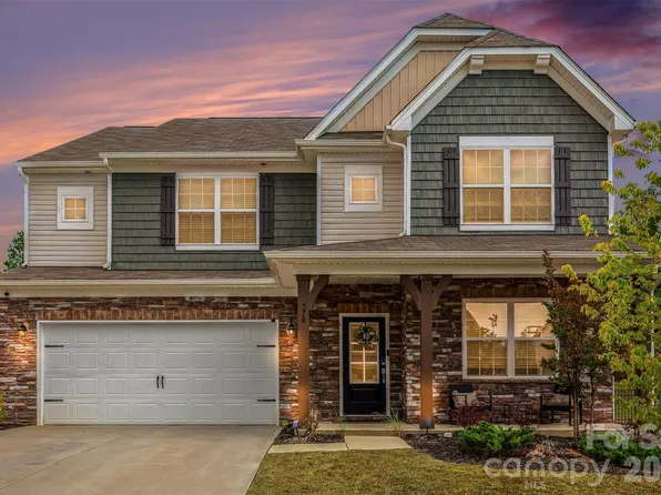 378 Kennerly Center Dr, Mooresville, NC 28115