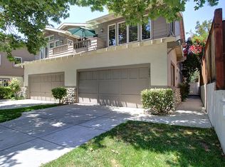 2884 Butter Creek Dr, Pasadena, CA 91107