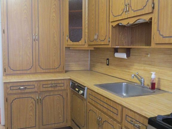 5th image of 2551 47th St #1