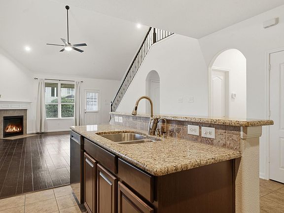 5th image of 51 Tidwillow Pl