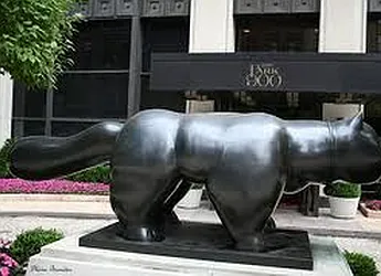 Park 900 at 900 Park Avenue in Upper East Side