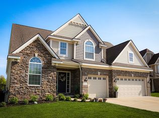 1271 Yosemite Valley Dr, Milford, MI 48381