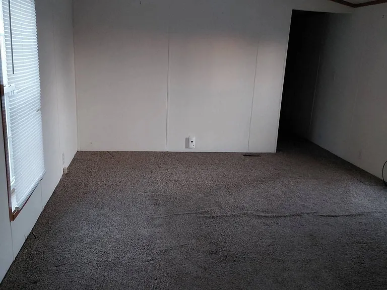 150 Camelot Rd #8 — Photo 5