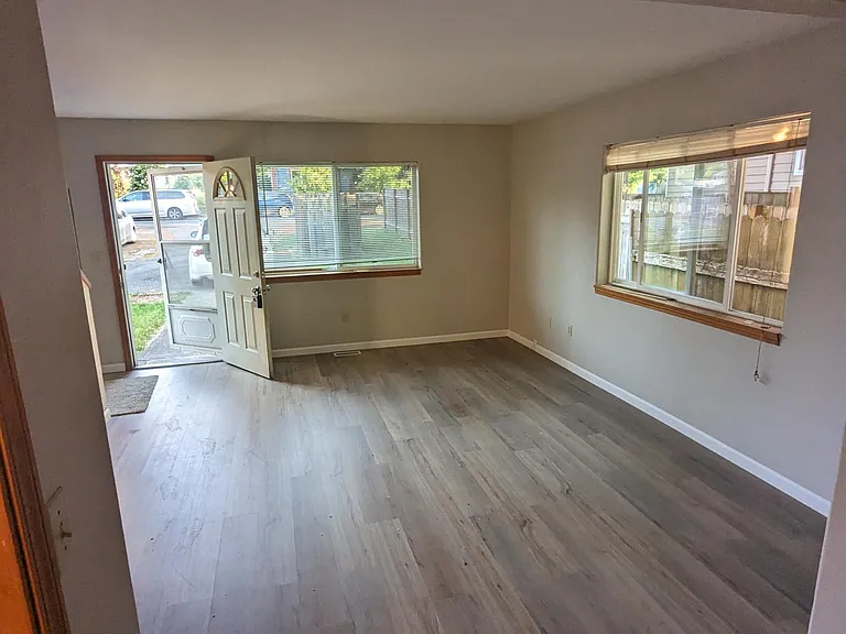 5835 NE Mason St #A — Photo 3