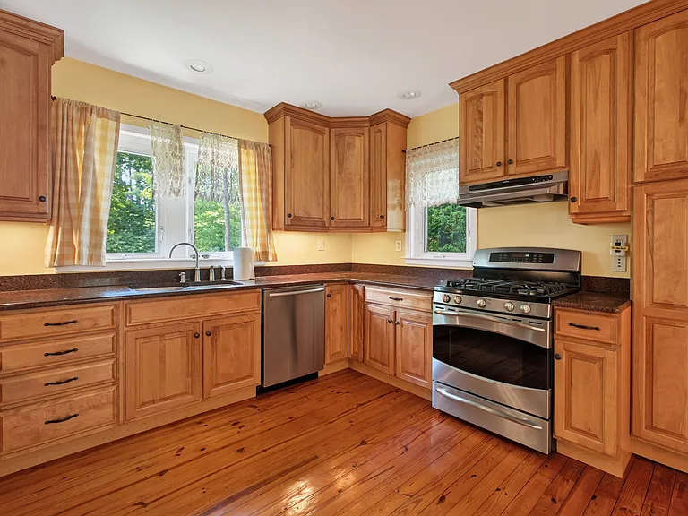 1164 E Schuylkill Rd — Photo 8