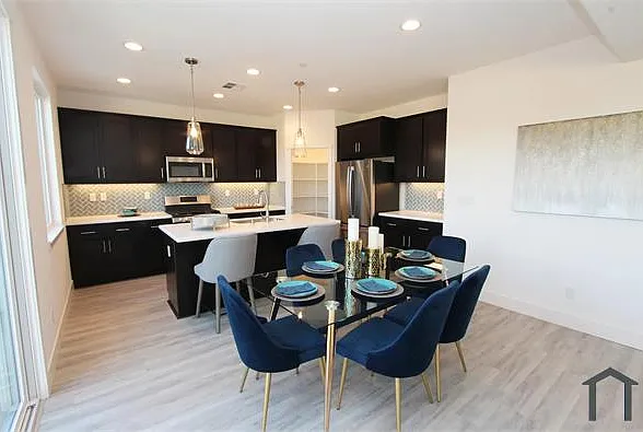 1216 Walker Peak Way — Photo 9