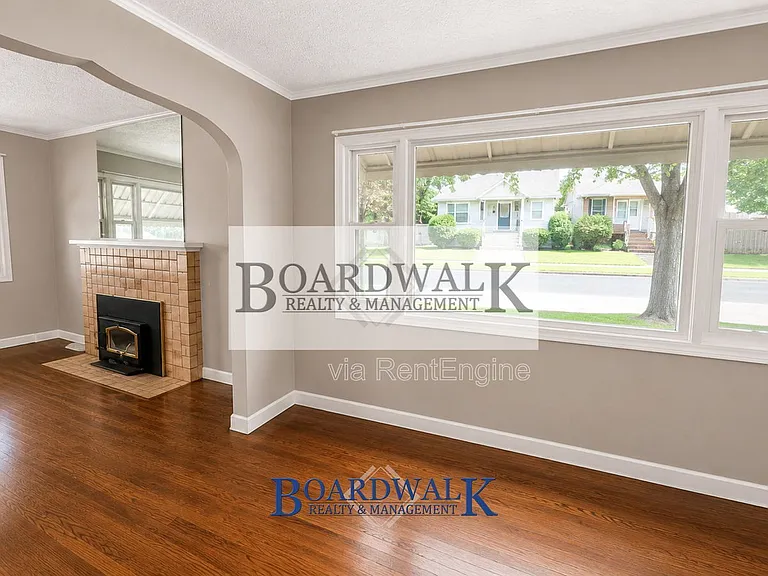 2725 S Lake St #1 — Photo 6