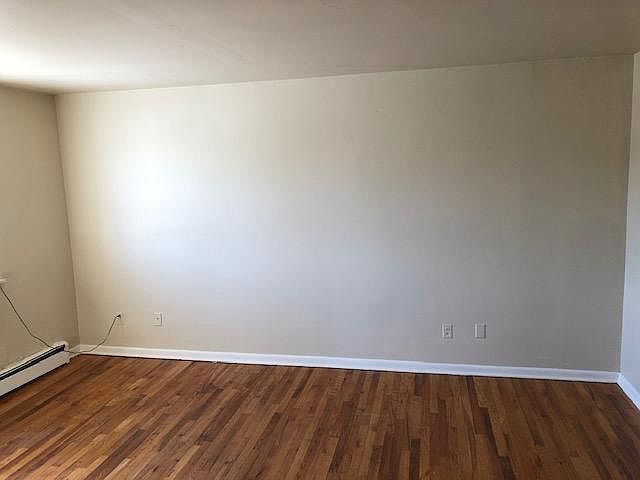 1st image of 21 Sanford Ave APT 3