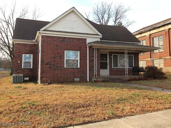 719 E Main St, Charleston, AR 72933