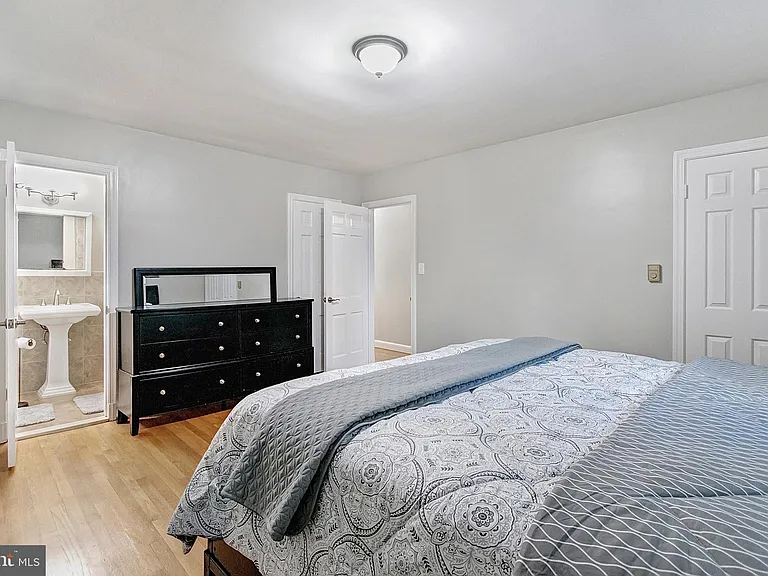 2108 48th St NW — Photo 13