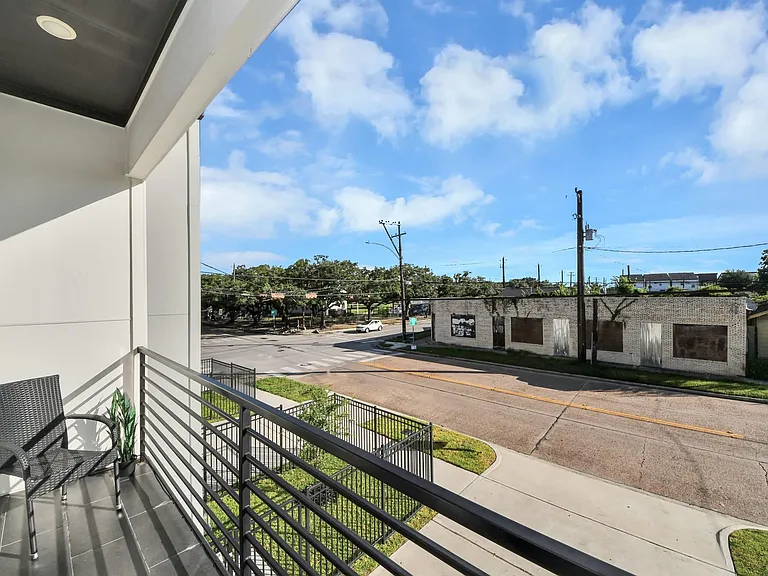 3004 Holman St — Photo 7