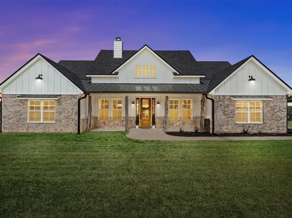 399 Satin Rd, Chilton, TX 76632