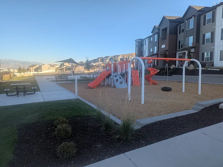 752 N Favreau Ln #V204 — Photo 24