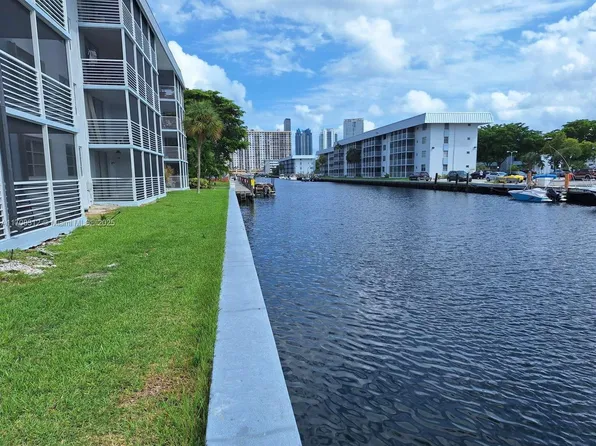 3600 NE 170th St APT 402, North Miami Beach, FL 33160