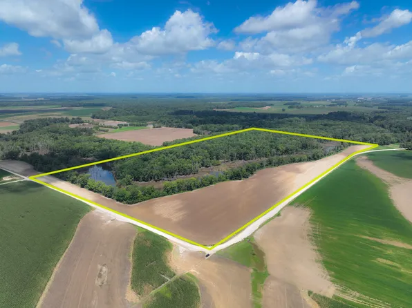 W County Road 2875e, Mount Carmel, IL 62863