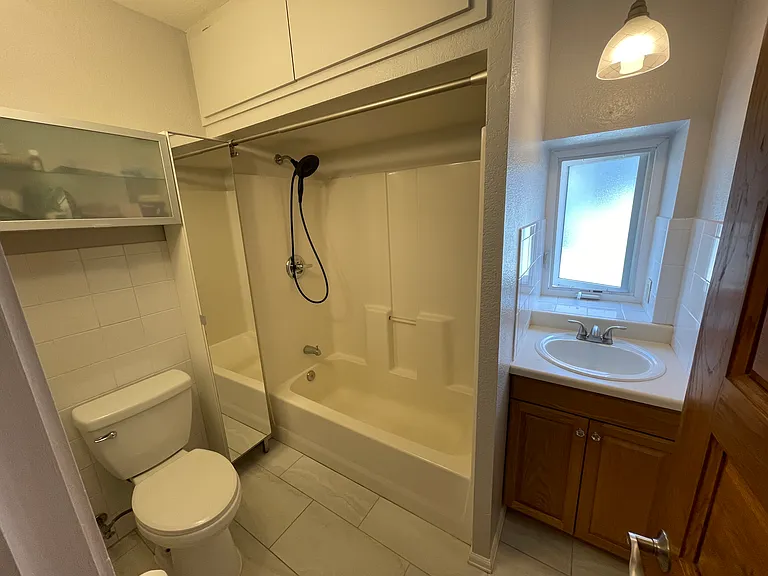 2920 N Race St — Photo 10
