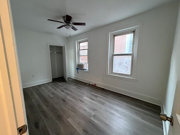 2nd image of 1318 Arch St