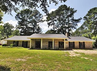 225 Winfield Dr, Tupelo, MS 38801