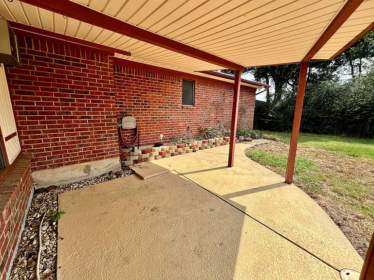 3904 Woodbury Ct — Photo 31