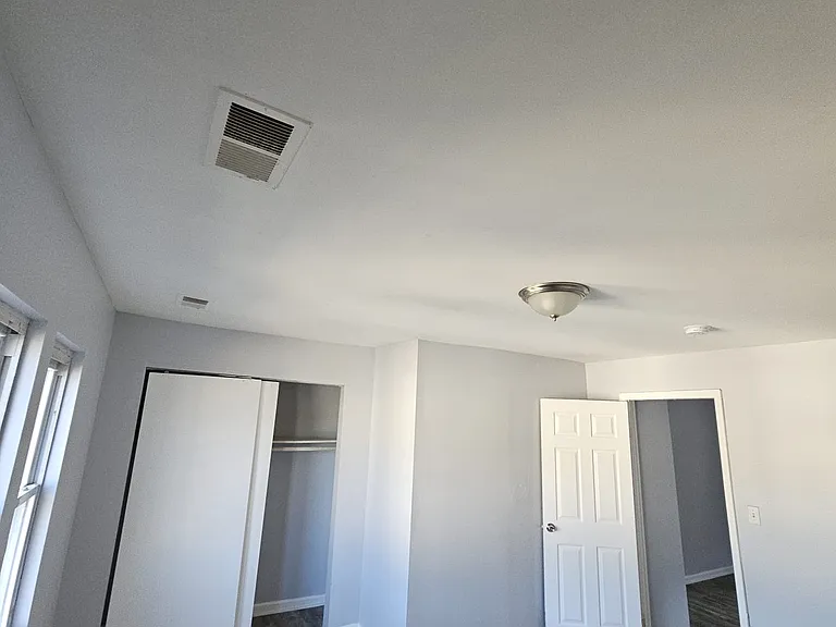 181 N 12th St #3 — Photo 15