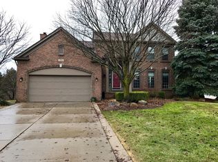3581 Hidden Forest Ct, Orion, MI