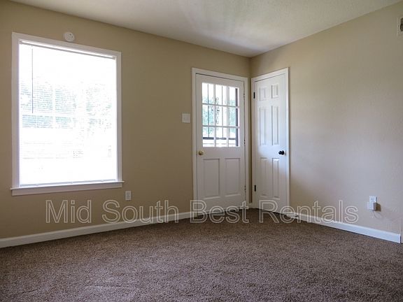 2nd image of 4226 Forest View Dr