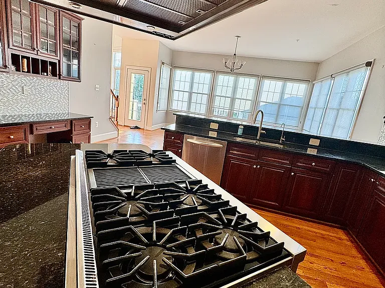 12019 Tregoning Pl — Photo 16