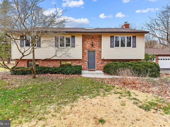 269 Sigma Dr, Harwood, MD 20776