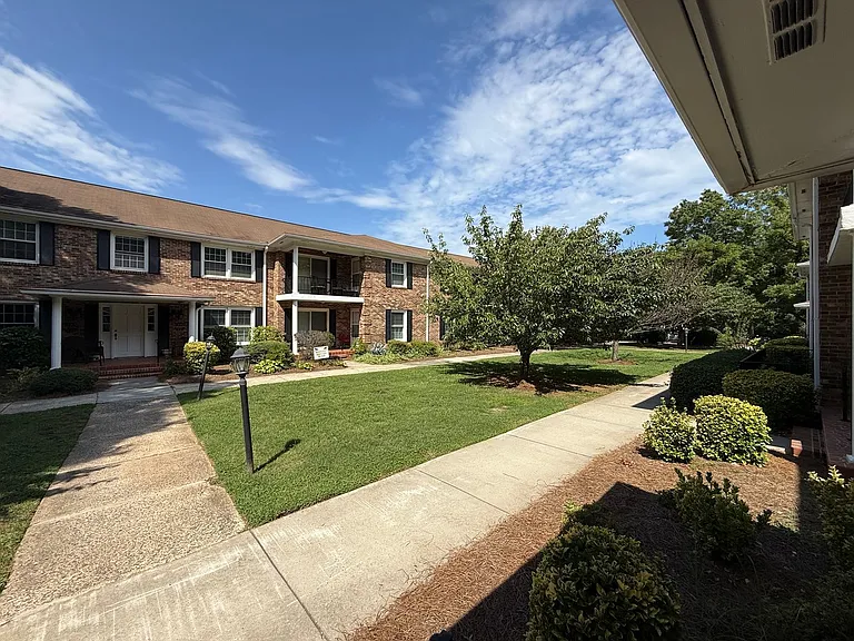 2711 Reynolda Rd #2D — Photo 16
