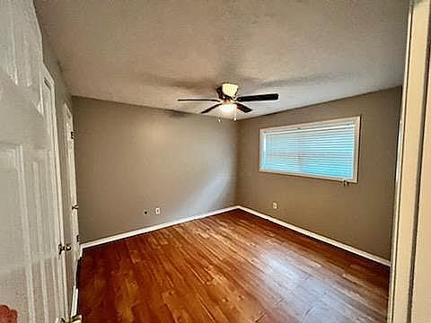 4th image of 4205 Baron Ln