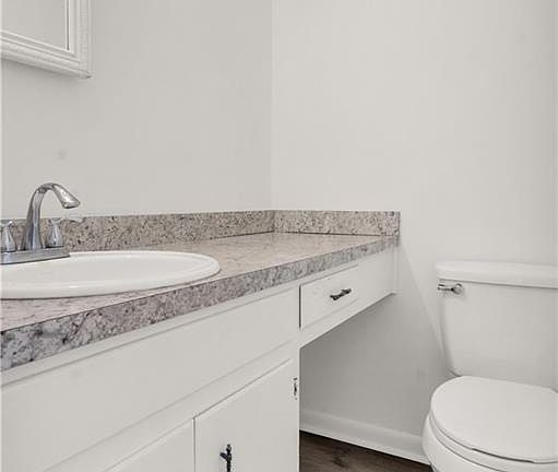 5th image of 11 Spring W